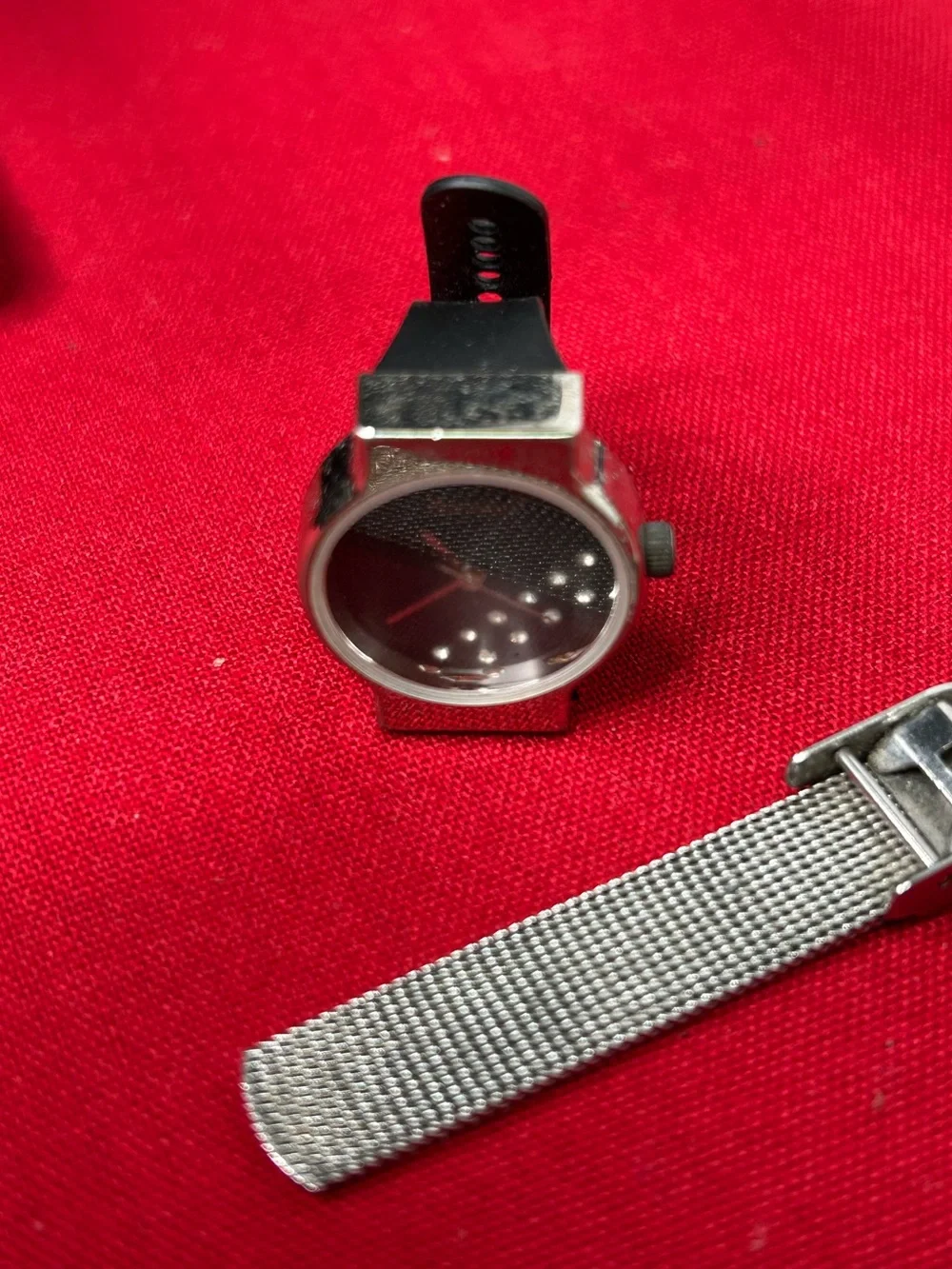 Assorted Womens Wristwatch Lot Silver Black Gold Tan Watch Bulova Seiko Android
